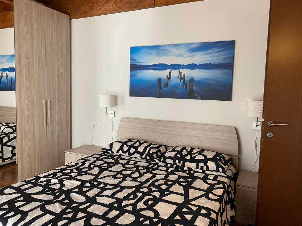 The Flowers - Apartments With Private Garden In Residence With Pool Манерба-дель-Гарда Экстерьер фото